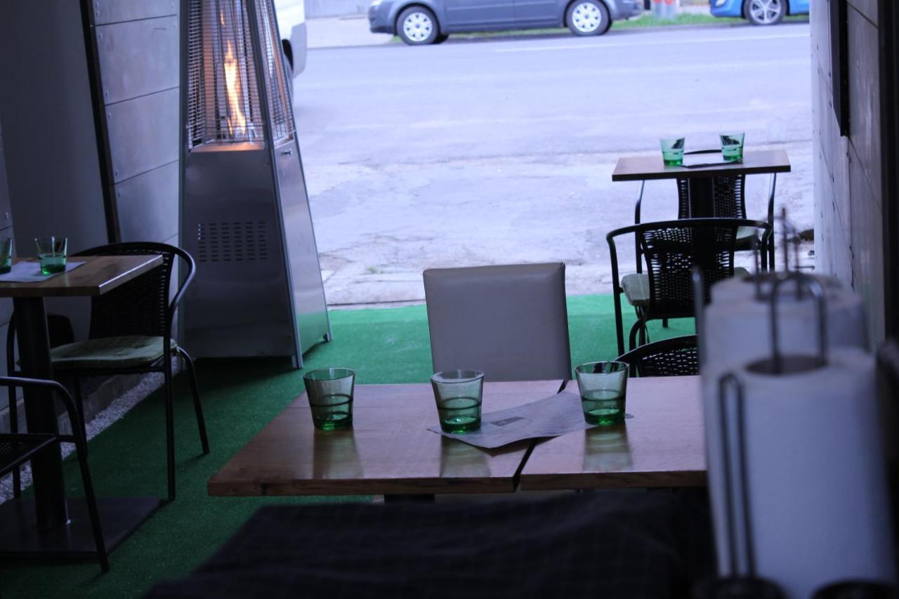 רודניצה נד לבם Apartmany Caffe & Grill מראה חיצוני תמונה